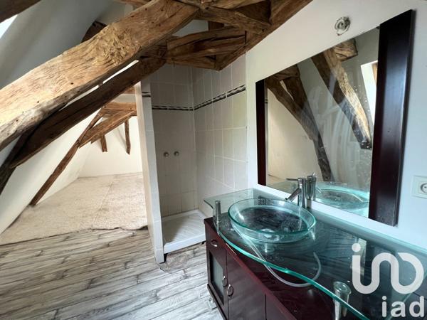 Maison 4 pièces de 104 m² à Mouleydier (24520)