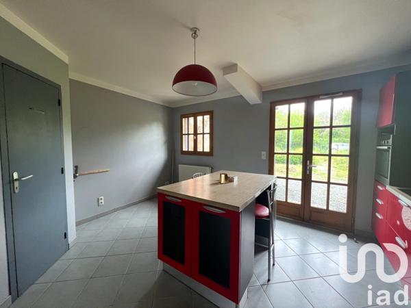 Maison 4 pièces de 104 m² à Mouleydier (24520)