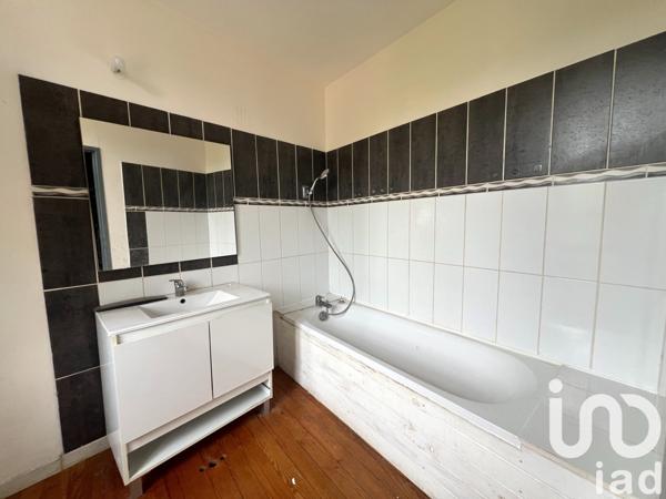 Maison 4 pièces de 104 m² à Mouleydier (24520)