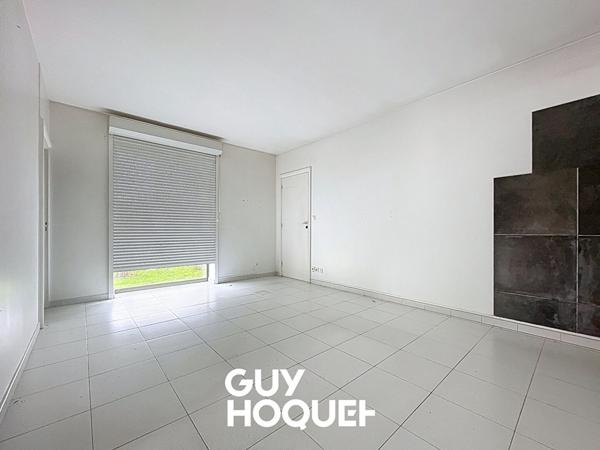 Villa Plain Pied 2 Chs + Bureau et 823 m² de Terrain - 71570 LA CHAPELLE DE GUINCHAY