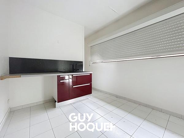 Villa Plain Pied 2 Chs + Bureau et 823 m² de Terrain - 71570 LA CHAPELLE DE GUINCHAY