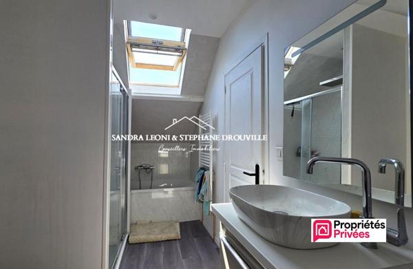 PROCHE EPERNON MAINTENON CHARMANTE MAISON RENOVEE de 110 m², 3 chambres