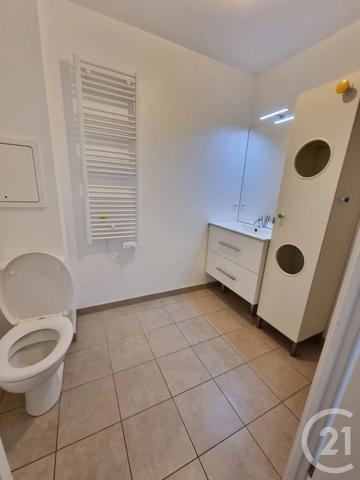 Appartement F3 à vendre  3 pièces - 55,80 m 2   VILLECRESNES  - 94