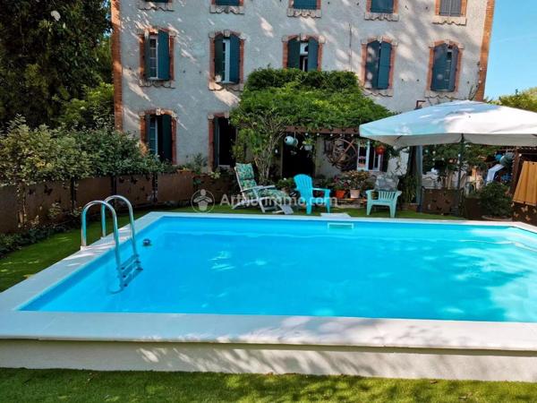 Vente Maison de village 6 pièces 335 m2 à Castres