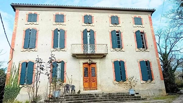 Vente Maison de village 6 pièces 335 m2 à Castres