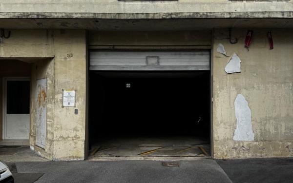 Stationnement à vendre    10 m2 Saint-Quentin