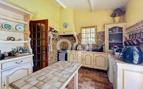 Maison à vendre    4 pièces • 174,18 m2 Lorgues