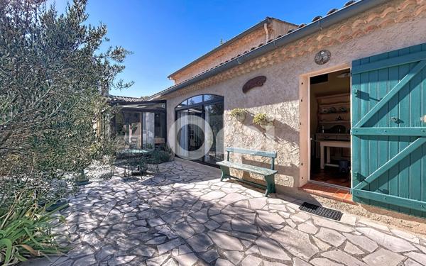 Maison à vendre    4 pièces • 174,18 m2 Lorgues