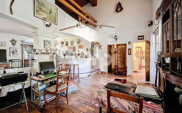 Maison à vendre    4 pièces • 174,18 m2 Lorgues