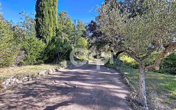 Maison à vendre    4 pièces • 174,18 m2 Lorgues