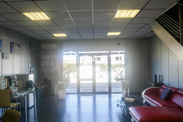 À VENDRE – LOCAL COMMERCIAL + APPARTEMENT T5 – BORGO (ZONE ARTISANALE / VALROSE)