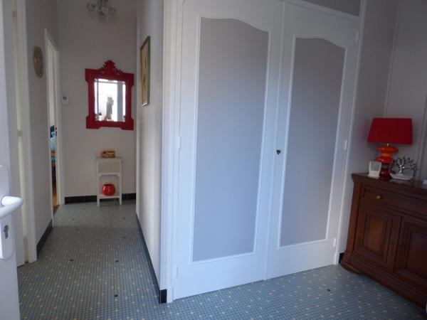 Maison de plain-pied bien entretenue, 2/3 chambres