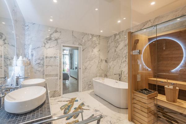 Rare Magnifique immeuble en pierre, 2 entrées. Bordeaux Chartrons