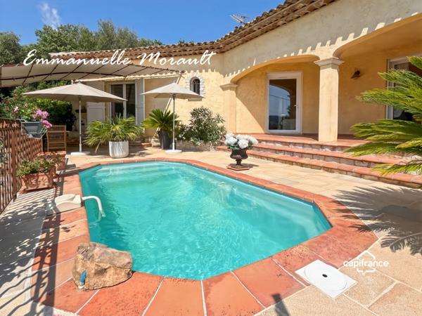 Villa à vendre 4 pièces avec terrasse et piscine BAGNOLS EN FORET (83)