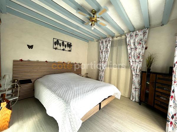 Vente
                Maison171 m² - 6 Pièces -
                    ARVERT (17530)