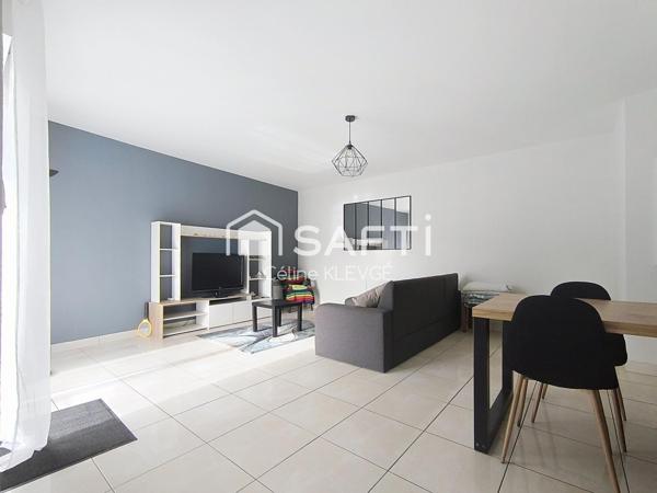 APPARTEMENT T3 MEUBLE 61M² TERRASSE ET PARKING