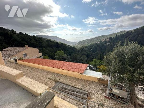  A VENDRE TOULON (VAR) 83200 MAISON VUE MER T4 TOTALISANT ENVIRON 149 M2 ET ANNEXES - TERRAIN 6...
