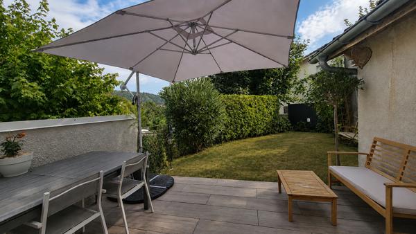 Maison
         3 pièces
        - 77 m² Exclusivité 255 000 € *