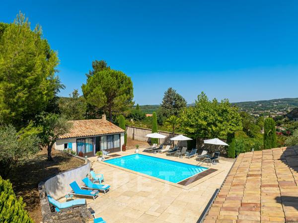 Vaison la Romaine - Propriété en pierre à vendre avec vue panoramique sur Vaison la Romaine