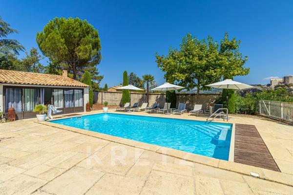 Vaison la Romaine - Propriété en pierre à vendre avec vue panoramique sur Vaison la Romaine
