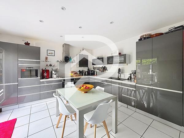 Maison 5 pièces 148 m2