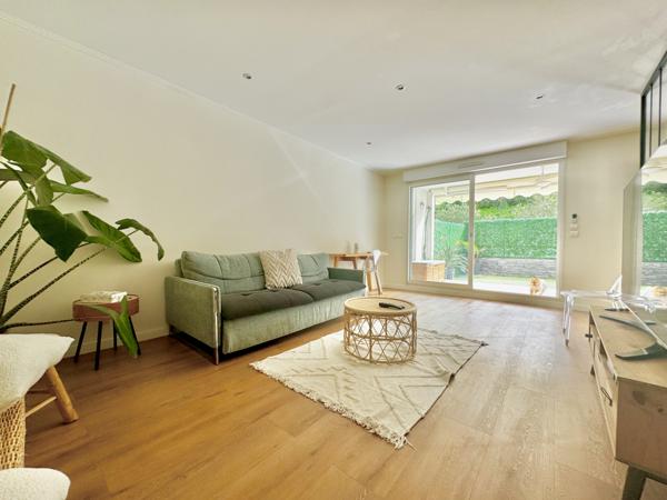 Antibes (06600) ANTIBES 2P DE 2012 GRAND STANDING EN REZ DE JARDIN GARAGE