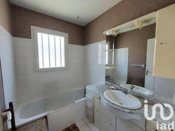 Maison 3 pièces de 70 m² à Bourcefranc-le-Chapus (17560)