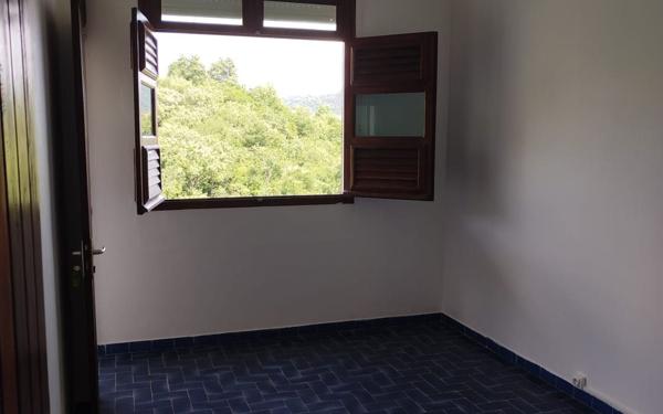 Maison à louer    6 pièces • 147 m2 Sainte-Luce