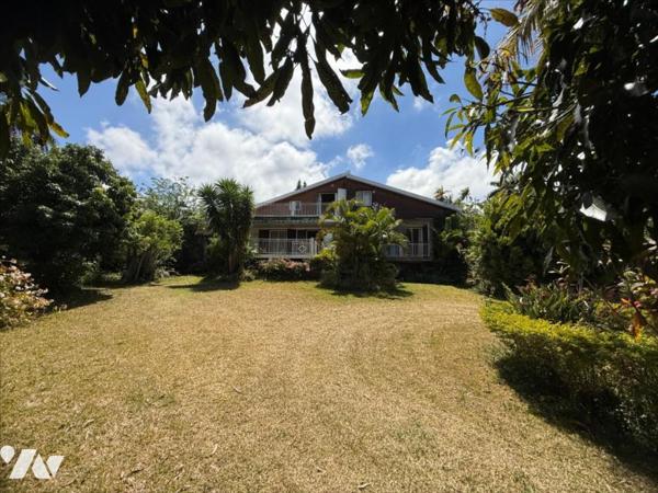 LE TAMPON LA POINTE Villa sur  Grand Terrain Arboré