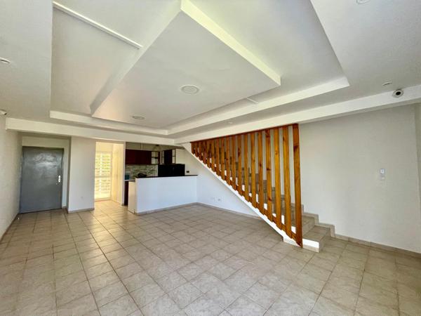 DUPLEX T3 AVEC JARDIN ET STATIONNEMENT