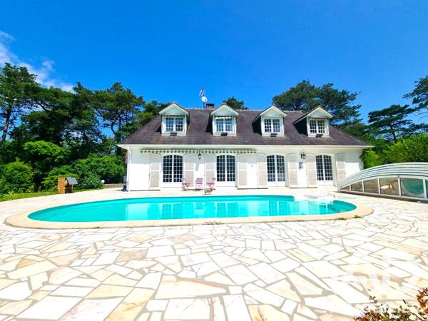 Maison à vendre 9 pièces 220 m² Boutigny-sur-Essonne