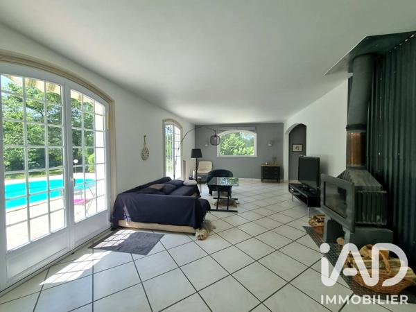 Maison à vendre 9 pièces 220 m² Boutigny-sur-Essonne
