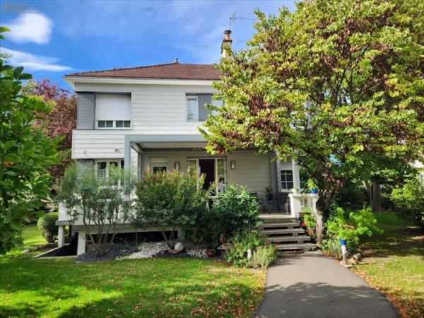 Maison à vendre à La Flèche dans la Sarthe (72200), ref : 1210