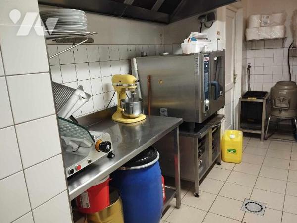 FONDS DE COMMERCE : RESTAURANT PIZZERIA - A vendre sur la commune de Isigny-le-Buat - Cette aff...