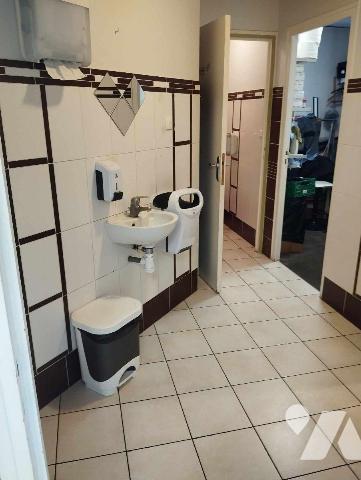 FONDS DE COMMERCE : RESTAURANT PIZZERIA - A vendre sur la commune de Isigny-le-Buat - Cette aff...