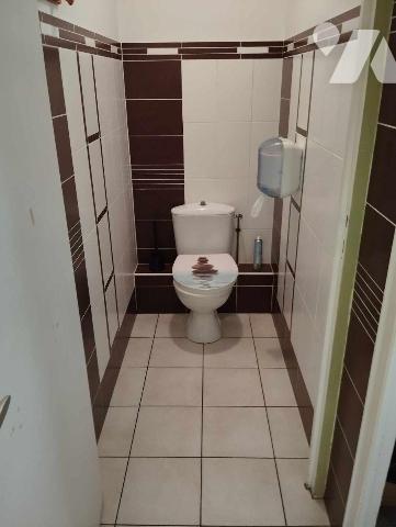 FONDS DE COMMERCE : RESTAURANT PIZZERIA - A vendre sur la commune de Isigny-le-Buat - Cette aff...