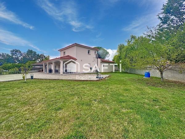 Maison de 162m2 sur 1200m2 de parcelle à Lacourt St Pierre