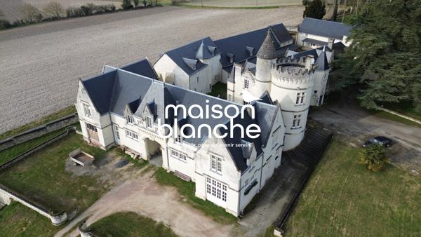 Château Historique d’Exception avec Domaine Viticole