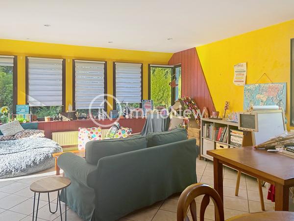 BELLE MAISON 122 M2 AU CALME SANS VIS A VIS AVEC PISCINE SUR TERRAIN 1880 M2