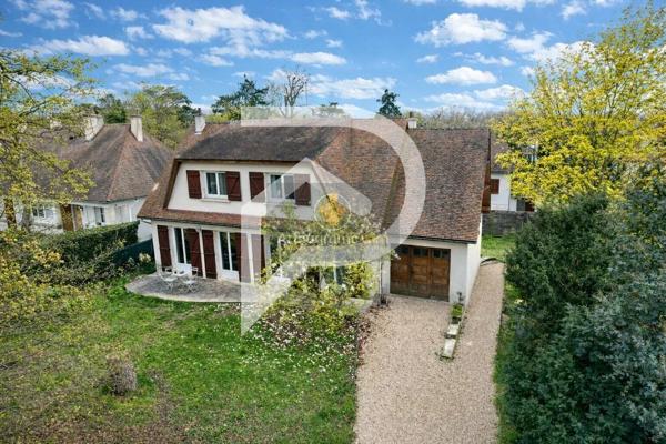 Vente                                                      Maison
                        
                     7 pièces                      150 m2                     à Verneuil-sur-Seine