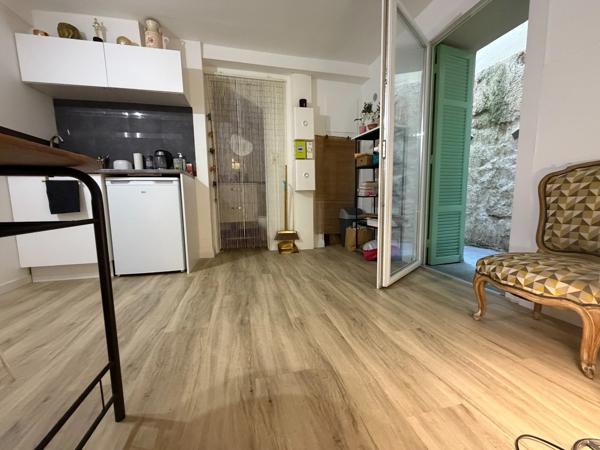 Appartement à vendre 2 pièces NICE (06), 7 minutes du NEGRESCO, lire très attentivement l'annonce !!!
