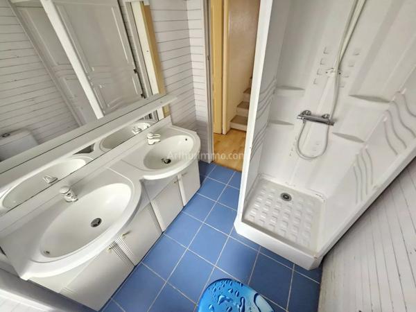 Location                                                      Maison
                        
                     6 pièces                      112 m2                     à Belle-Isle-en-Terre
