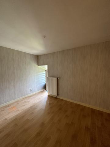 MAISON 4 PIECES - 15130 SAINT SIMON