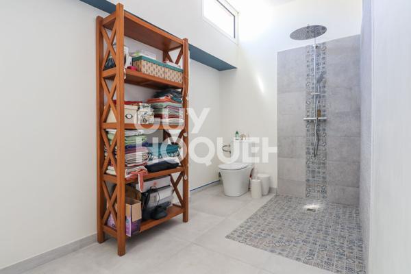 PROPRIETE - 220m2 - GUY HOQUET