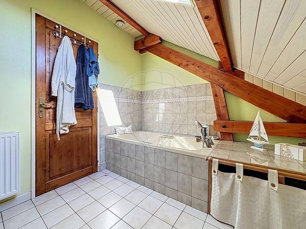 Maison 4 chambre(s) à vendre - Sainte-Suzanne, Doubs - 25