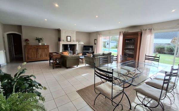 Maison à vendre    5 pièces •  Montardon