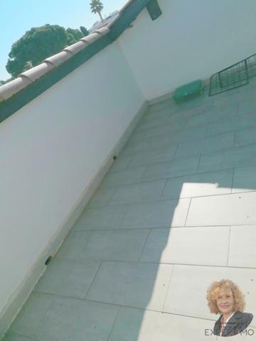 APPARTEMENT atypique, TERRASSE tropézienne, Parking