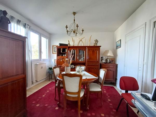 Appartement 3 pièce(s) 2 chambre(s) 85 m²