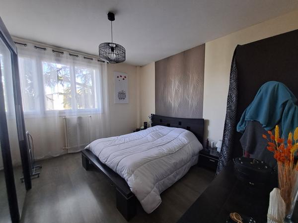 Appartement 3 pièce(s) 2 chambre(s) 85 m²