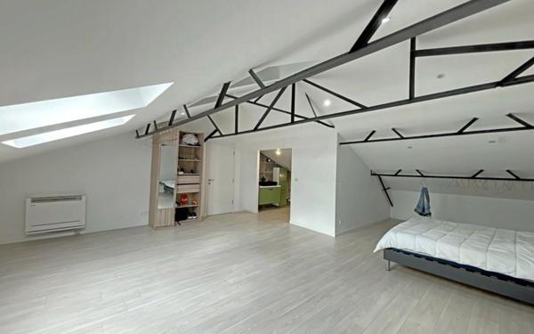 Appartement à vendre    5 pièces • 165 m2 Martigues